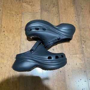 Black Crocs Clogs Women's size 9